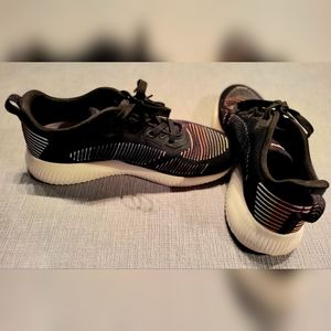 Sketchers Sneakers Womens Size 8